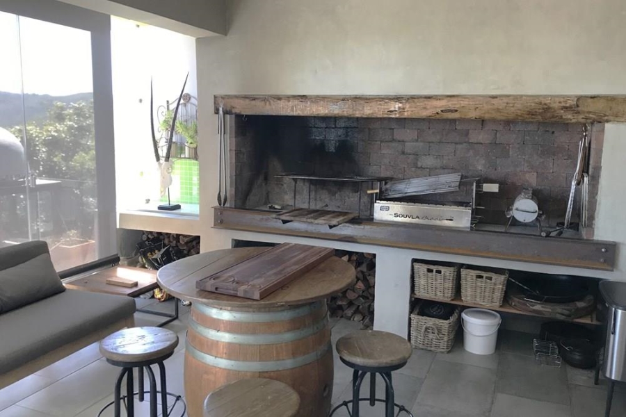 4 Bedroom Property for Sale in Heuwelkruin Western Cape